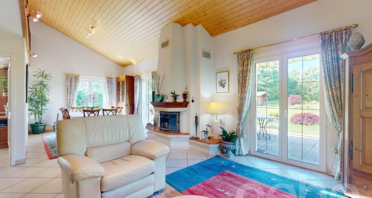 Maison d?exception, vaste jardin et parcelle constructible ! image 3