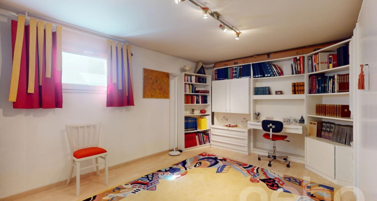 Maison d?exception, vaste jardin et parcelle constructible ! image 11