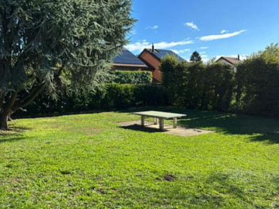 Maison individuelle de 6.5 pièces avec terrasse et jardin image 2