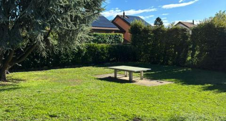 Maison individuelle de 6.5 pièces avec terrasse et jardin image 2