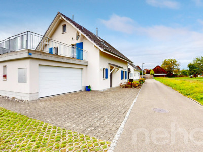 Einfamilienhaus in Bonau ? viel Platz, Garten & Aussicht image 1