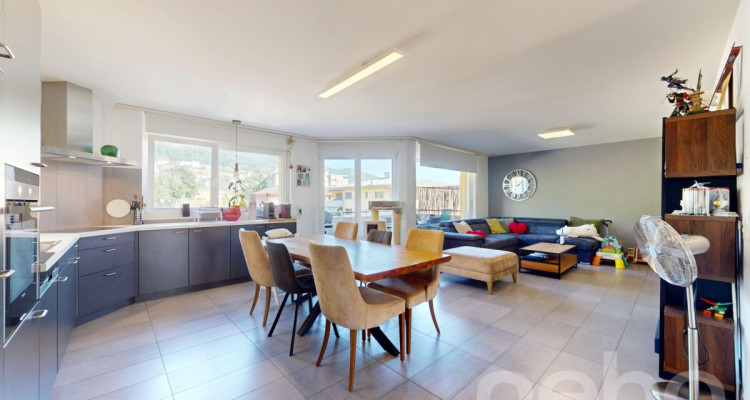 Dernier étage 4,5 pièces avec vue montagnes - Certifié Minergie image 1