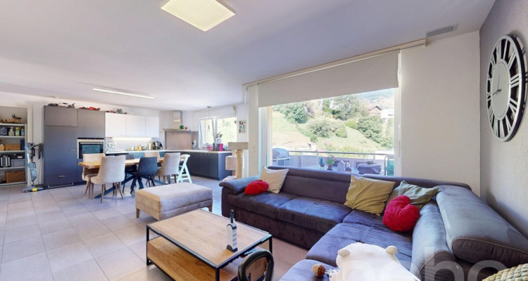 Dernier étage 4,5 pièces avec vue montagnes - Certifié Minergie image 2