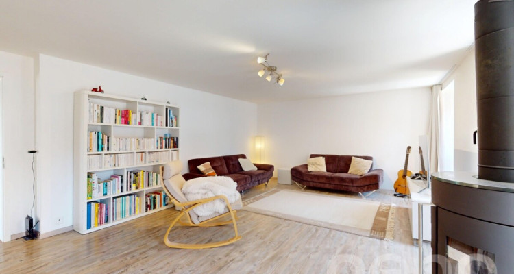 Appartement 4.5 pièces rénové avec cachet et jardins partagés image 5