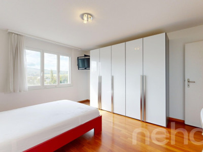 Helle 4.5-Zimmer-Wohnung mit schöner Aussicht in Oberengstringen image 8