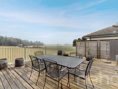 Grosszügiges Doppel-Einfamilienhaus mit traumhafter Aussicht image 5