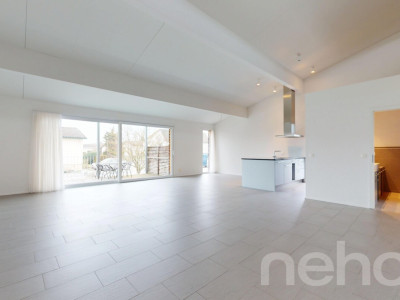 Grosszügiges Doppel- oder Einfamilienhaus mit traumhafter Aussicht image 12