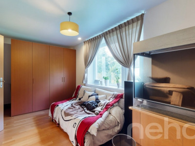 Attraktives Doppeleinfamilienhaus in familienfreundlicher Lage image 8