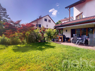 Attraktives Doppeleinfamilienhaus in familienfreundlicher Lage image 12