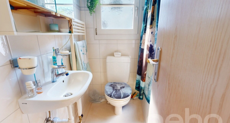 Attraktives Doppeleinfamilienhaus in familienfreundlicher Lage image 4