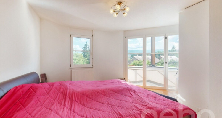 Attraktives Doppeleinfamilienhaus in familienfreundlicher Lage image 5