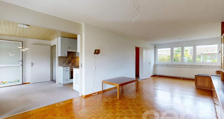 Charmantes 4.5-Zimmer-Eckhaus mit Cheminéehaus und viel Privatsphäre image 3