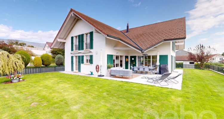 Splendide maison de 6.5p aux grands volumes avec terrasse et jardin image 1