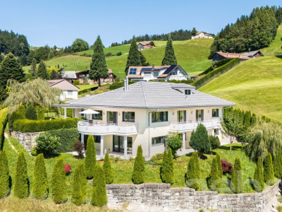 Exklusive Villa mit spektakulärer Weitsicht und gehobenem Ausbau image 2