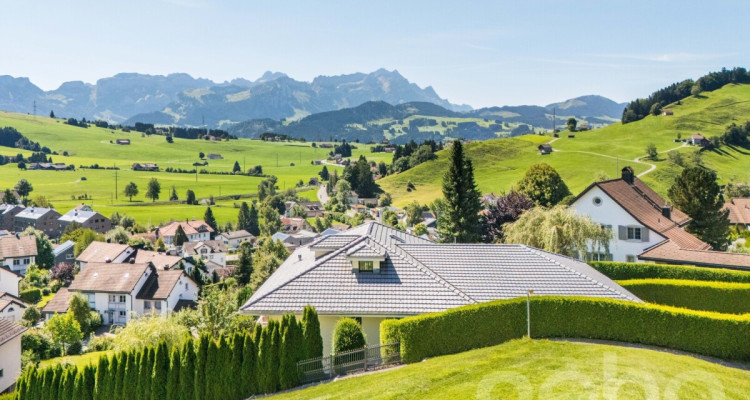 Exklusive Villa mit spektakulärer Weitsicht und gehobenem Ausbau image 3