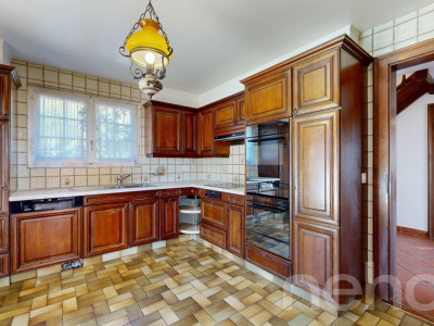 Spacieuse villa avec fort potentiel et vue imprenable, proche de Nyon image 9