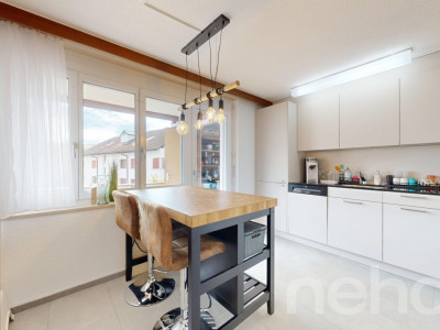 4.5-Zimmer-Wohnung mit Balkon und zwei Garagenplätzen in Sevelen image 5