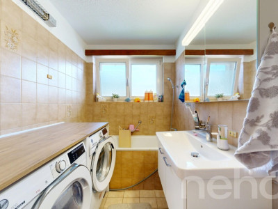 4.5-Zimmer-Wohnung mit Balkon und zwei Garagenplätzen in Sevelen image 10