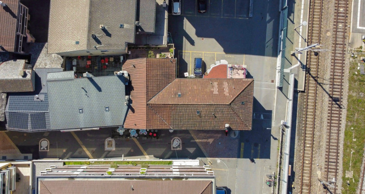 Immeuble à fort potentiel au centre de Saxon, face à la gare image 3