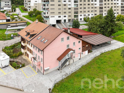 IMMEUBLE DE RENDEMENT RÉNOVÉ, AU CALME, PROCHE DE BULLE EN PLEIN ESSOR image 4