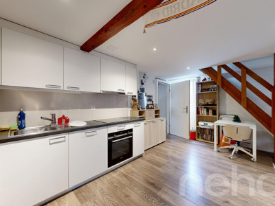 IMMEUBLE DE RENDEMENT RÉNOVÉ, AU CALME, PROCHE DE BULLE EN PLEIN ESSOR image 9