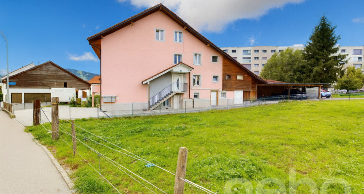 IMMEUBLE DE RENDEMENT RÉNOVÉ, AU CALME, PROCHE DE BULLE EN PLEIN ESSOR image 1