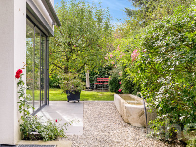 Stilvolles Einfamilienhaus an begehrter Lage - Wohnen auf hohem Niveau image 8