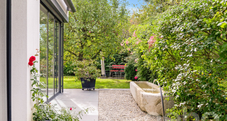 Stilvolles Einfamilienhaus an begehrter Lage - Wohnen auf hohem Niveau image 8