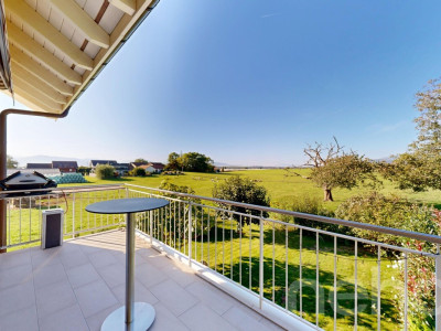 Duplex familial en attique avec vue dégagée et espaces extérieurs image 7