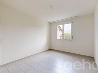 Helle 3.5 Zimmer-Wohnung mit Balkon und Tiefgarage in Lupfig AG image 7
