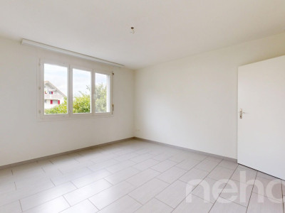 Helle 3.5 Zimmer-Wohnung mit Balkon und Tiefgarage in Lupfig AG image 8