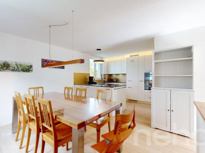 Moderne 4.5 Zimmer Doppelhaushälfte mit Garten und Teils Weitblick image 2