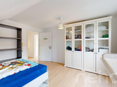 Moderne 4.5 Zimmer Doppelhaushälfte mit Garten und Teils Weitblick image 5