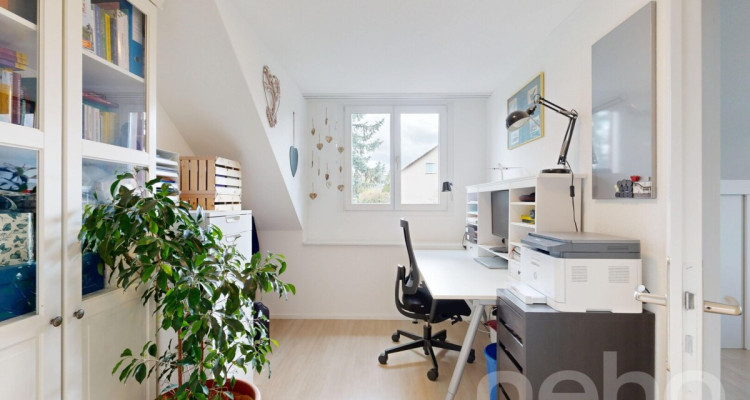 Moderne 4.5 Zimmer Doppelhaushälfte mit Garten und Teils Weitblick image 7