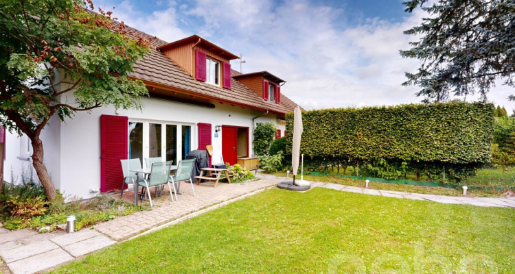 Moderne 4.5 Zimmer Doppelhaushälfte mit Garten und Teils Weitblick image 10