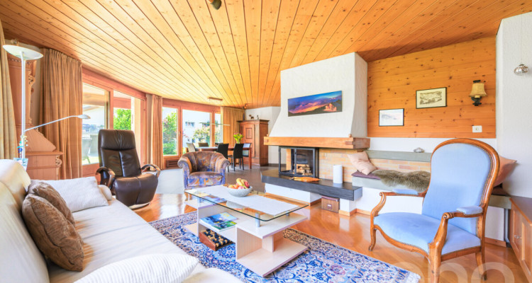 Grosszügiges Einfamilienhaus mit integrierter Praxis image 2