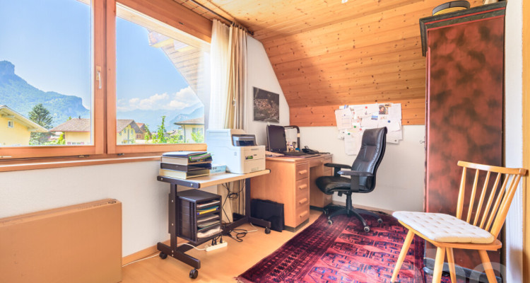 Grosszügiges Einfamilienhaus mit integrierter Praxis image 7