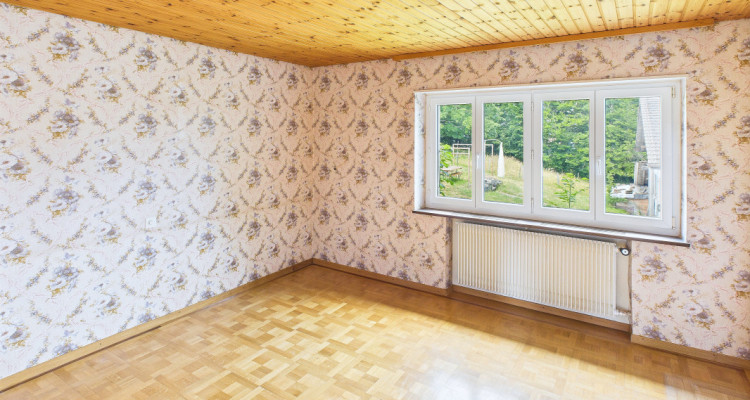 Exclusivité ! Maison individuelle de 7 pièces avec garage à rafraîchir image 7