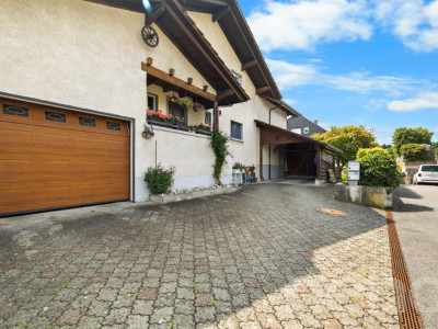 Viel Platz für die ganze Familie - Zweifamilienhaus in Zielebach image 1