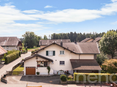 Viel Platz für die ganze Familie - Zweifamilienhaus in Zielebach image 2