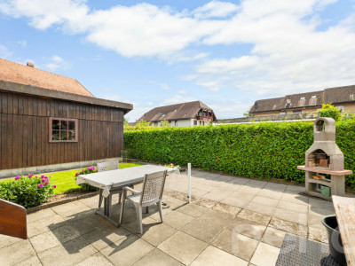 Viel Platz für die ganze Familie - Zweifamilienhaus in Zielebach image 5