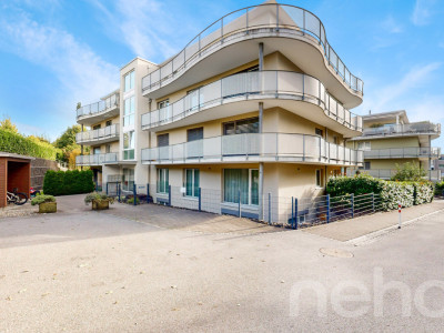 Moderne 5.5-Zimmer-Gartenwohnung - zentral und ruhig in 9200 Gossau image 1