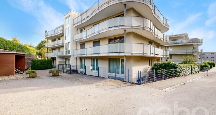 Moderne 5.5-Zimmer-Gartenwohnung - zentral und ruhig in 9200 Gossau image 1