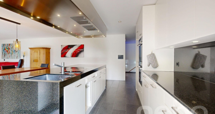 Moderne 5.5-Zimmer-Gartenwohnung - zentral und ruhig in 9200 Gossau image 4