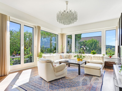 Grosszügiges Haus mit Einliegerwohnung, Garten und Pool image 4