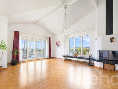 Grosszügiges Haus mit Einliegerwohnung, Garten und Pool image 10