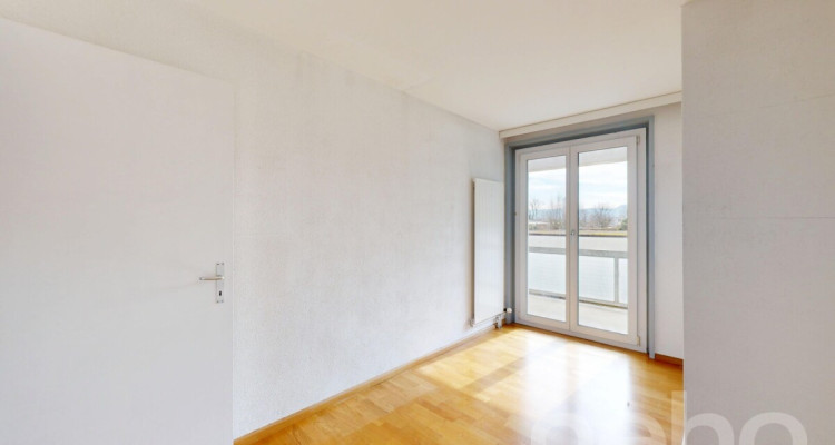 Familienfreundliches Reihenhaus mit Garten und Balkon in Oberwil BL image 10