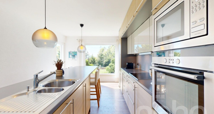 Élégante villa contemporaine dans un cadre bucolique préservé image 10