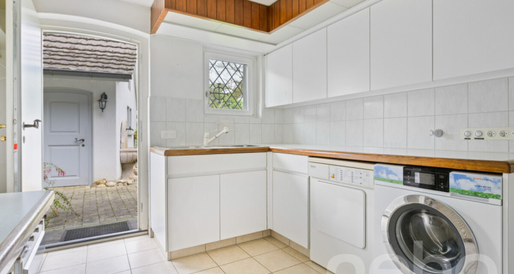 12-Zimmer-Haus mit Gartenoase und viel Raum image 10