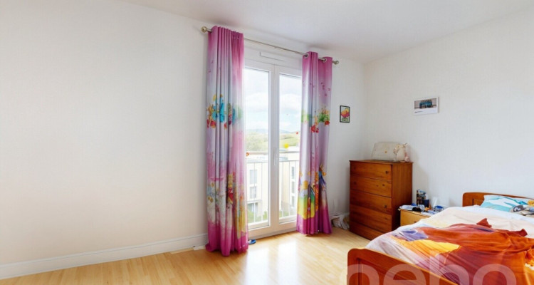 Lumineux appartement familial avec grand balcon au c?ur de Préverenges image 9